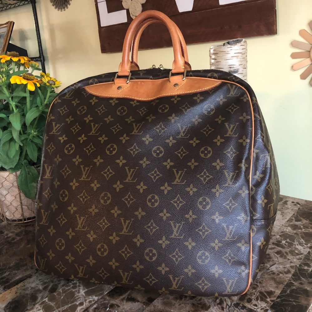 AUTH Louis Vuitton Evasion VINTAGE EXCELLENT COND - Picture 3 of 8